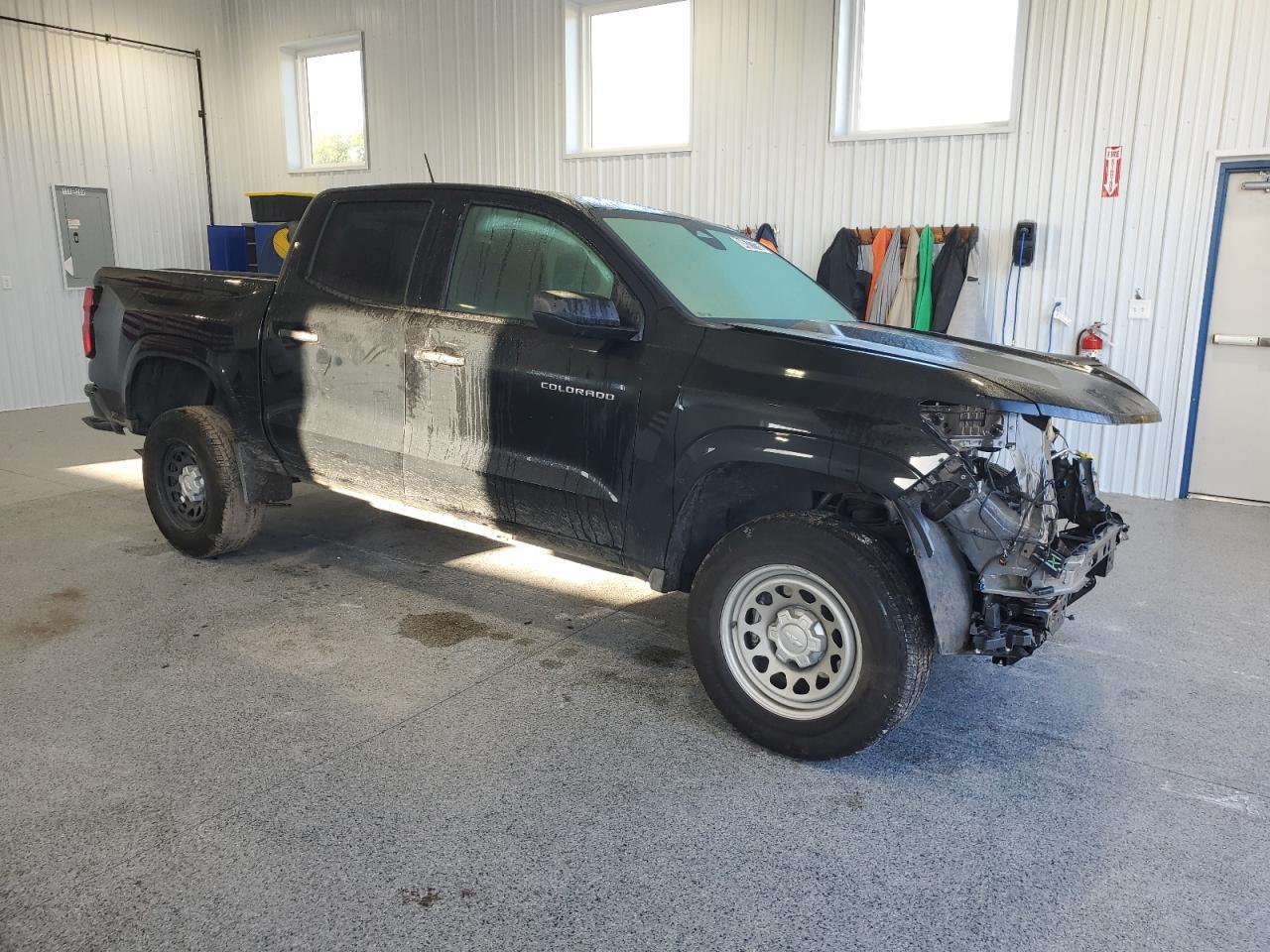 2025 Chevrolet Colorado - Image 4
