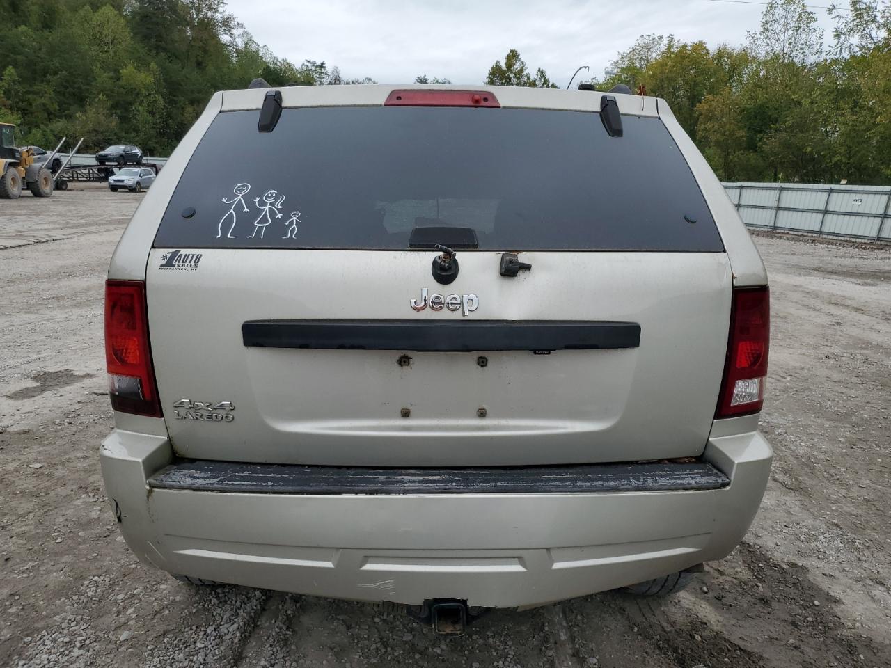 2008 Jeep Grand Cherokee Laredo - Image 6