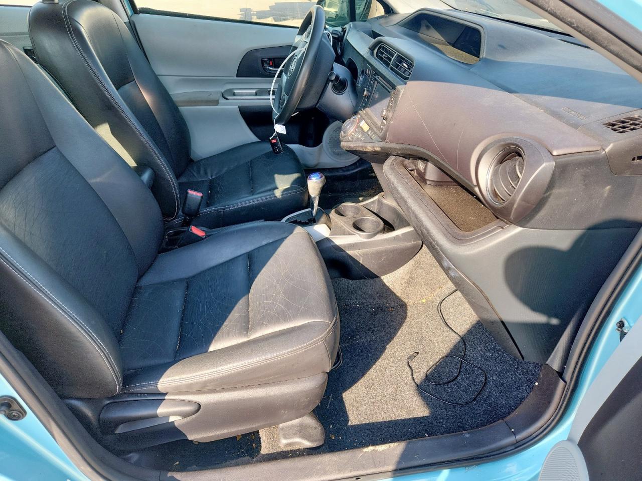 2012 Toyota Prius C - Фото 7