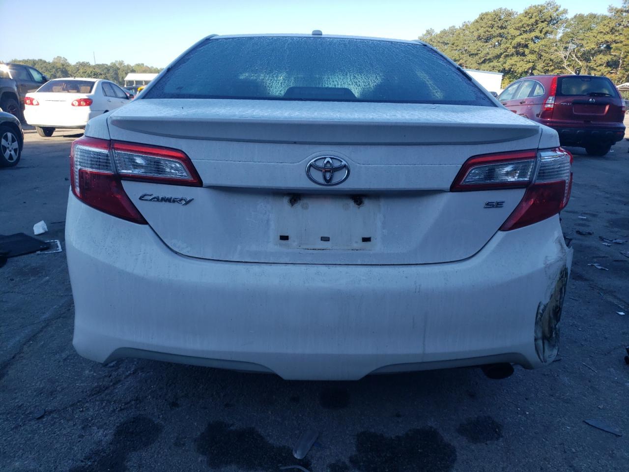 2012 Toyota Camry Base - Фото 6