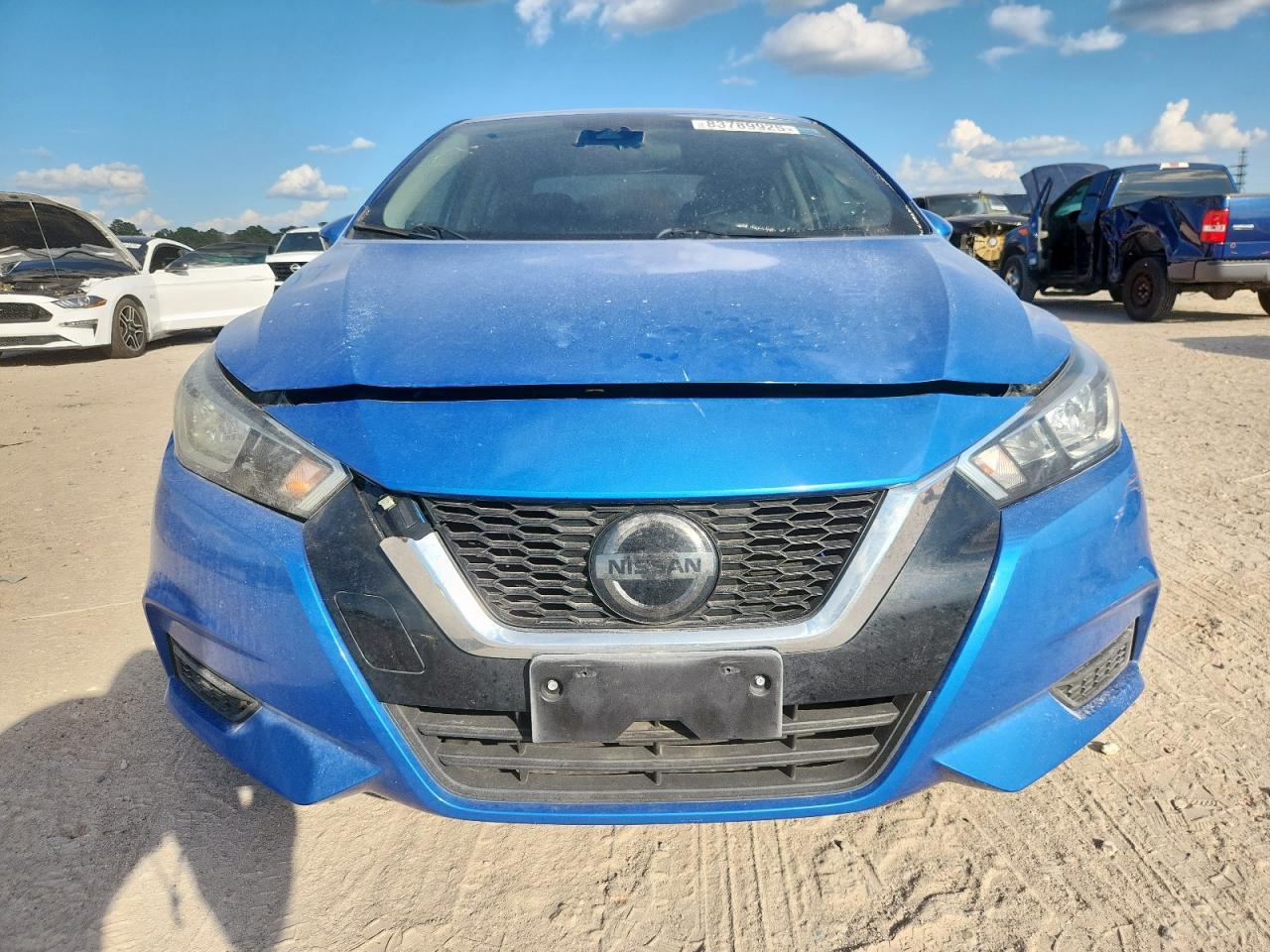 2020 Nissan Versa Sv - Image 5