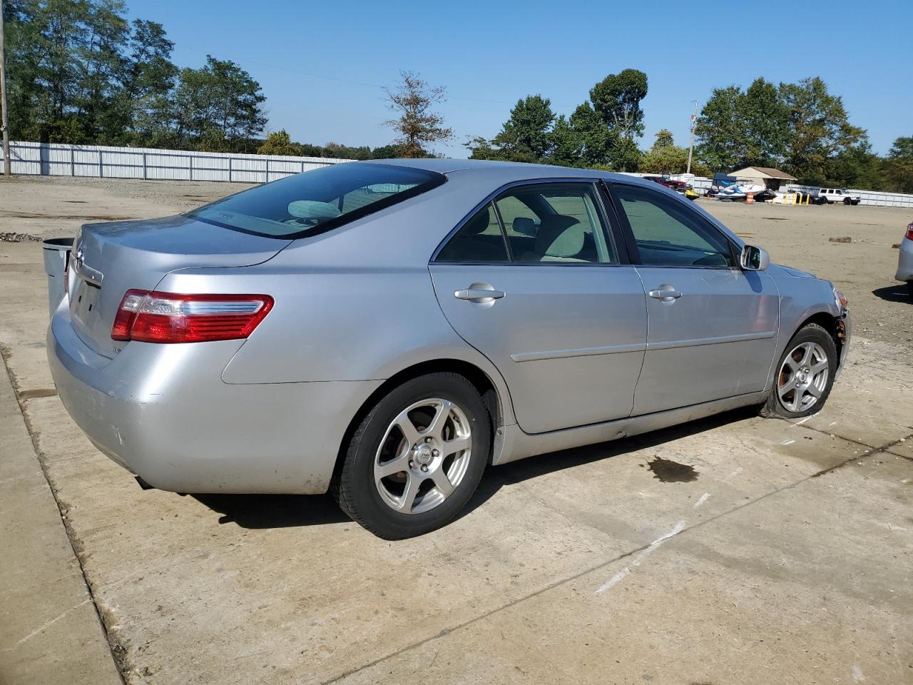 2007 Toyota Camry Ce - Фото 3