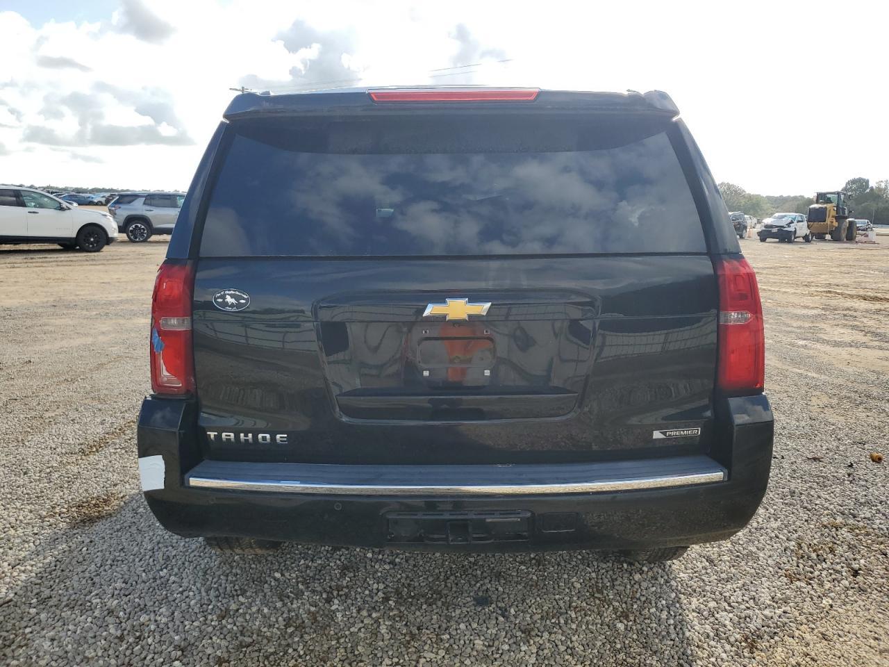 2017 Chevrolet Tahoe K1500 Premier - Image 6