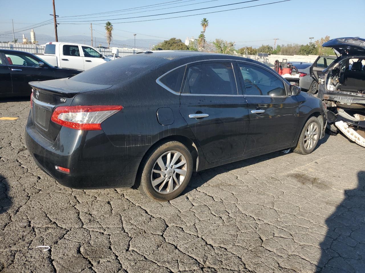 2015 Nissan Sentra S - Фото 3