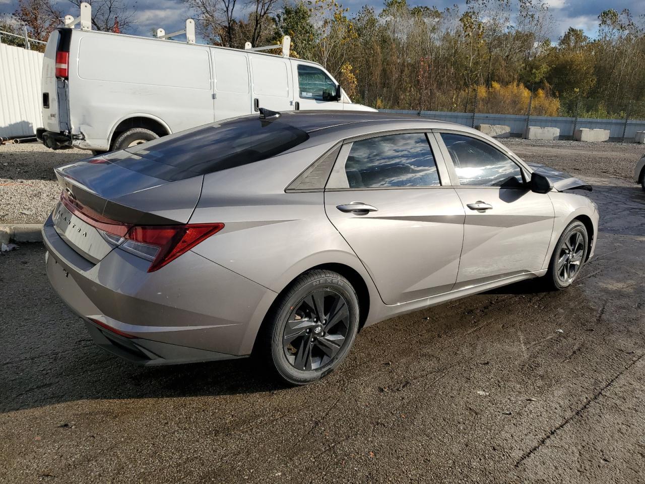 2022 Hyundai Elantra Sel - Фото 3