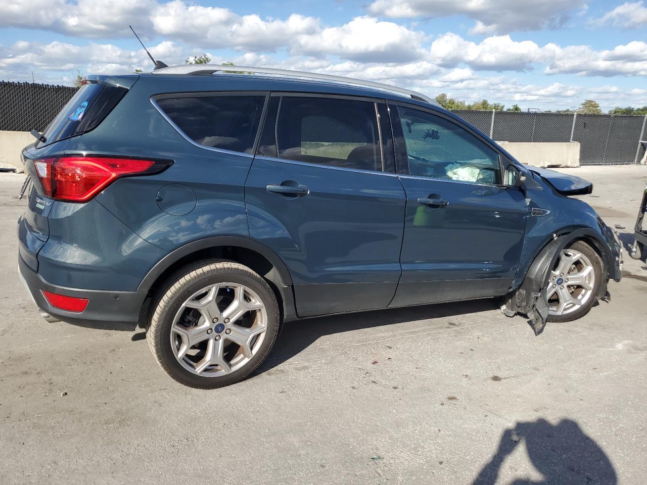 2019 Ford Escape Titanium - Фото 3