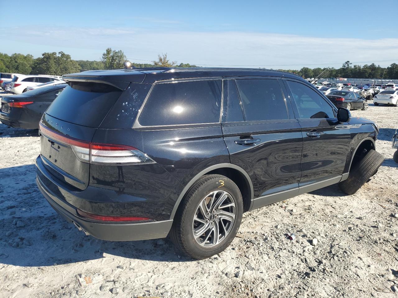 2023 Lincoln Aviator - Фото 3