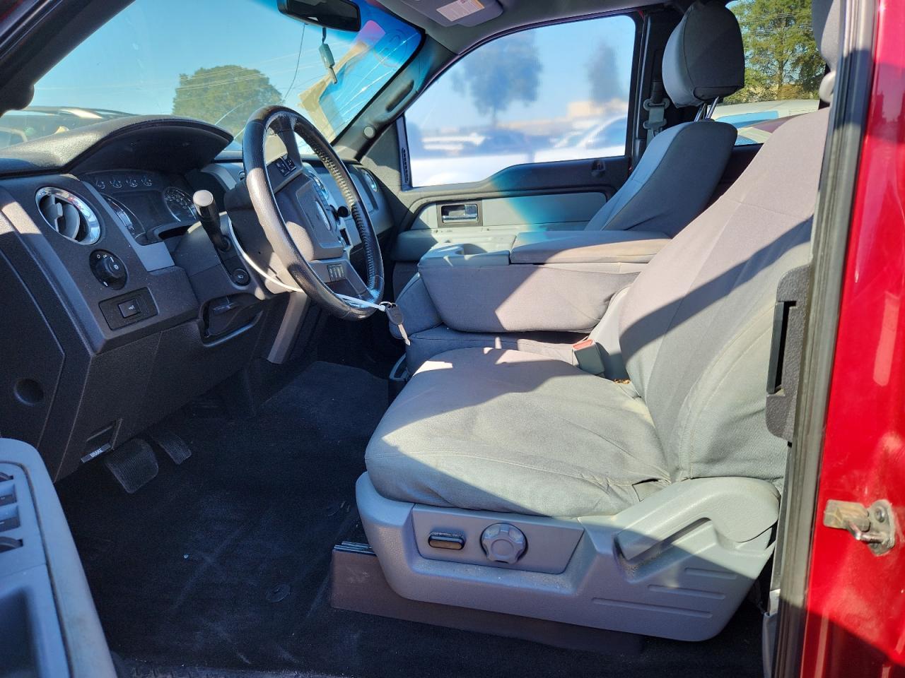 2014 Ford F150 Super Cab - Фото 7