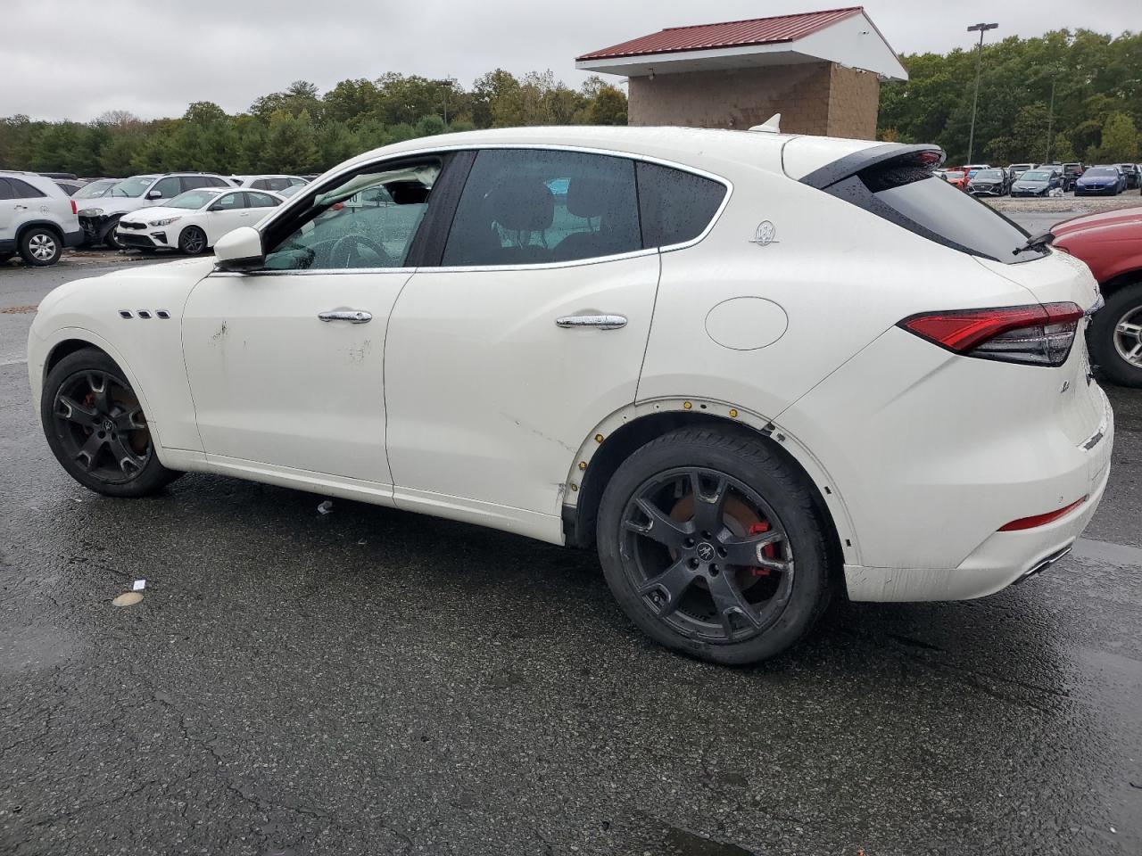 2021 Maserati Levante - Image 2