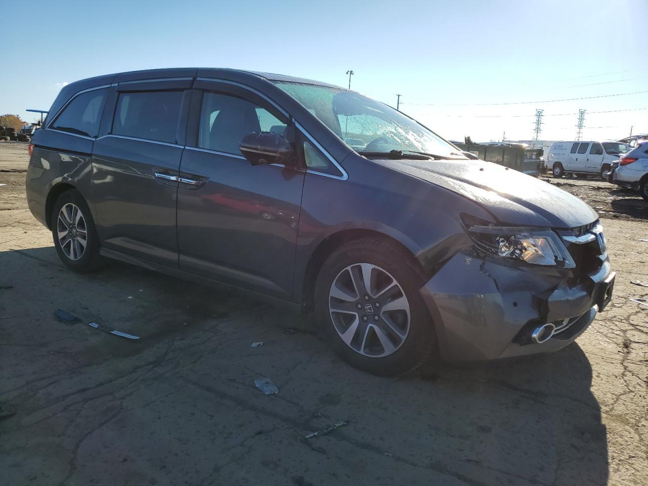 2015 Honda Odyssey Touring - Фото 4