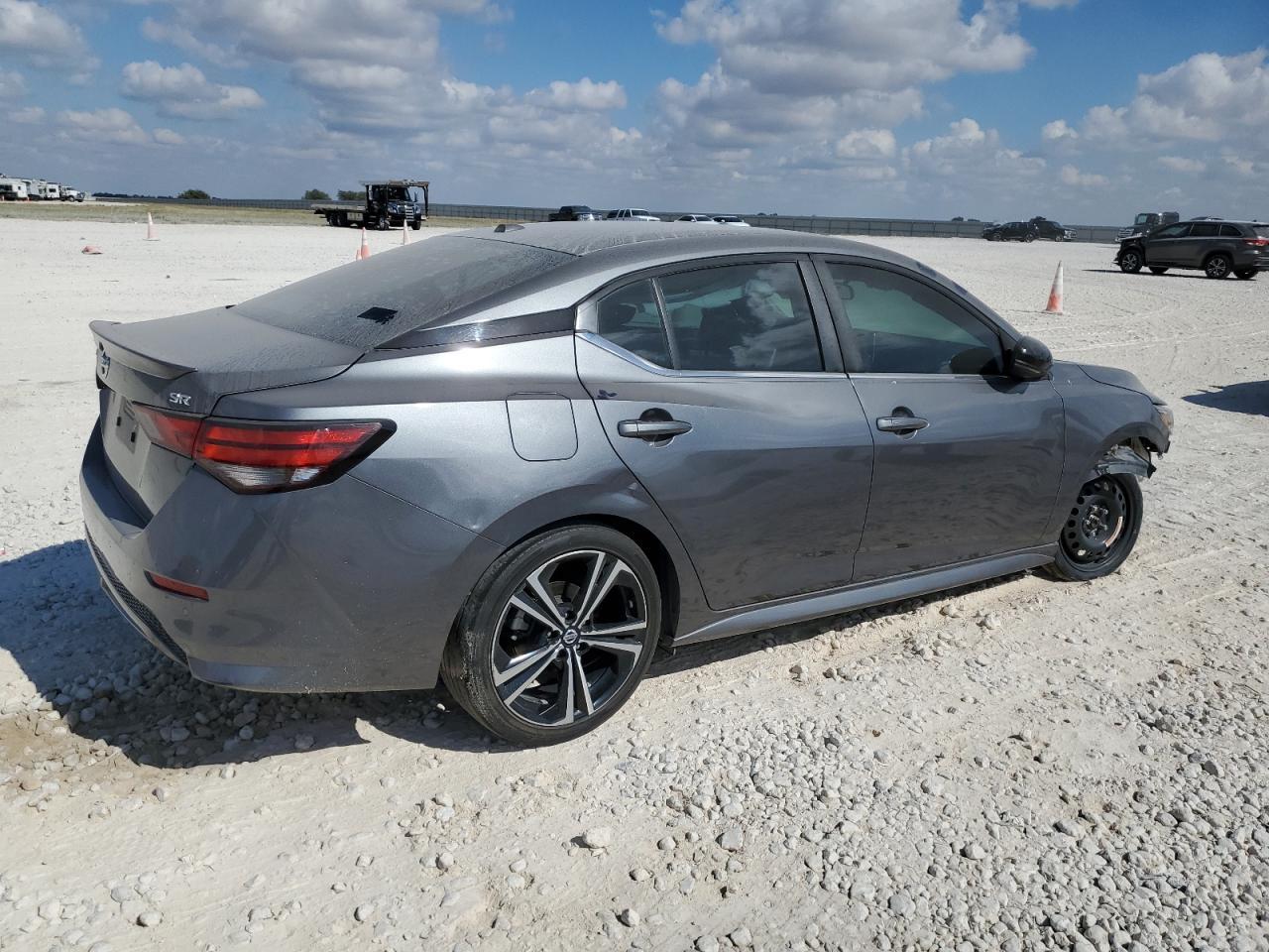 2021 Nissan Sentra Sr - Image 3