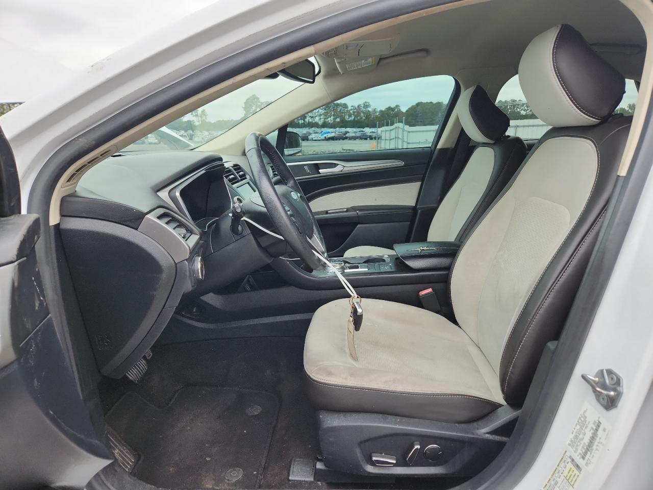 2020 Ford Fusion Se - Image 7