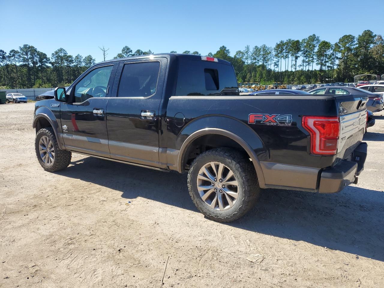 2017 Ford F150 Supercrew - Фото 2