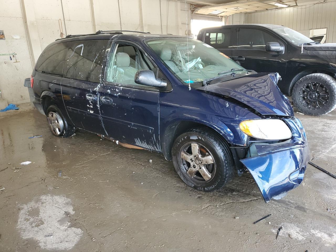 2005 Dodge Grand Caravan Sxt - Фото 4