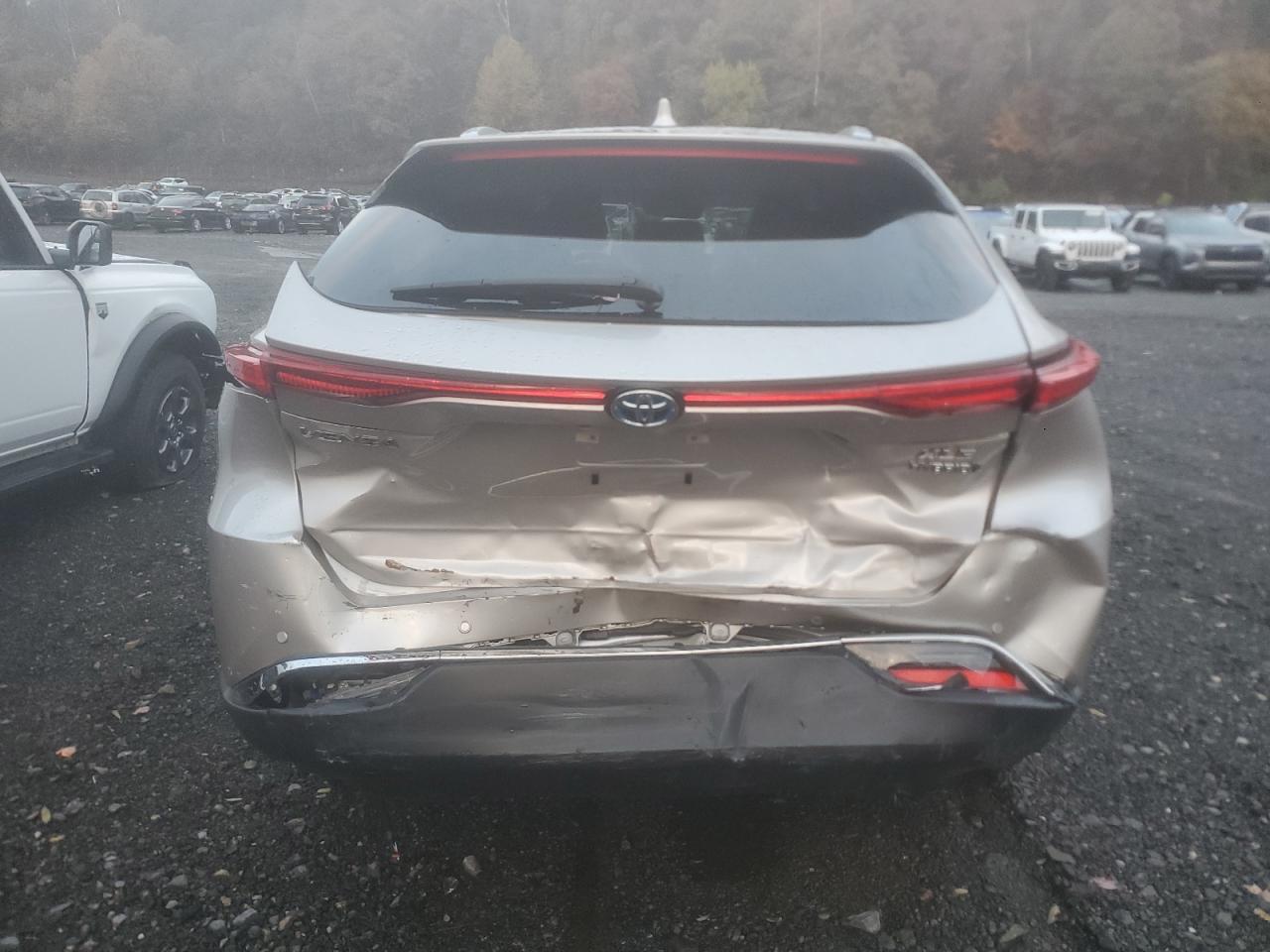 2021 Toyota Venza Le - Фото 6