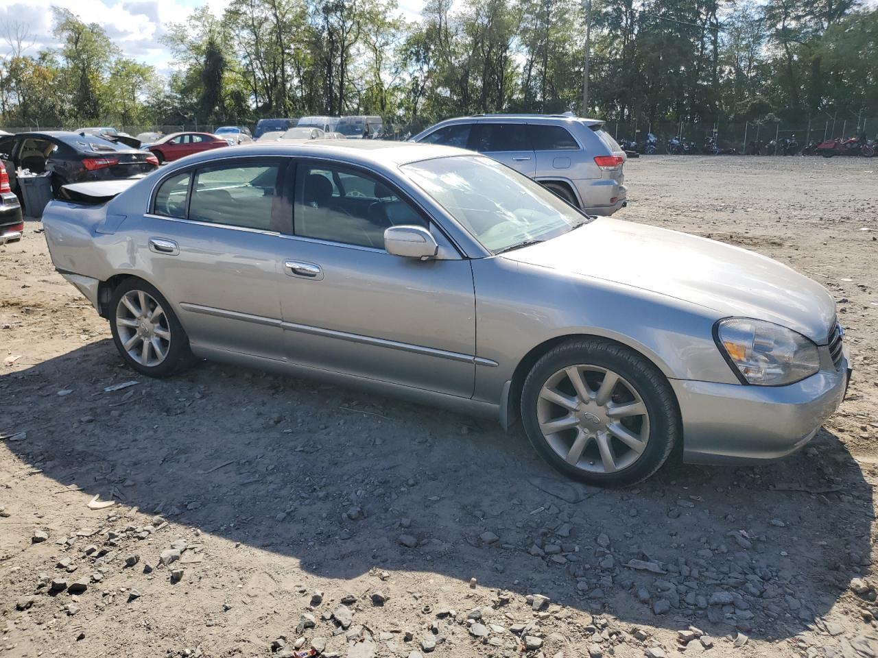 2002 Infiniti Q45 - Image 4