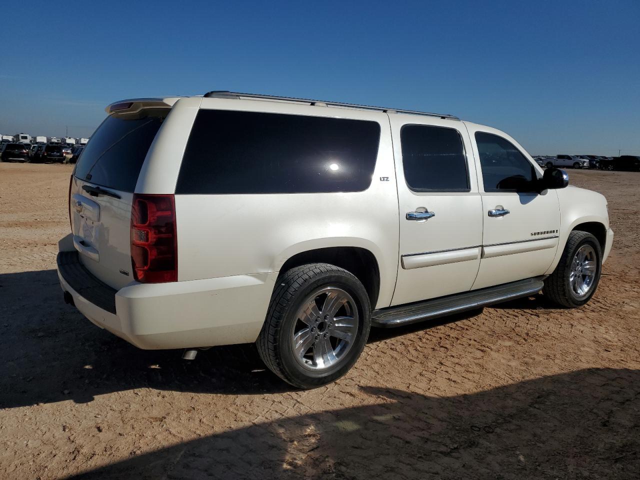 2008 Chevrolet Suburban C1500 Ls - Фото 3