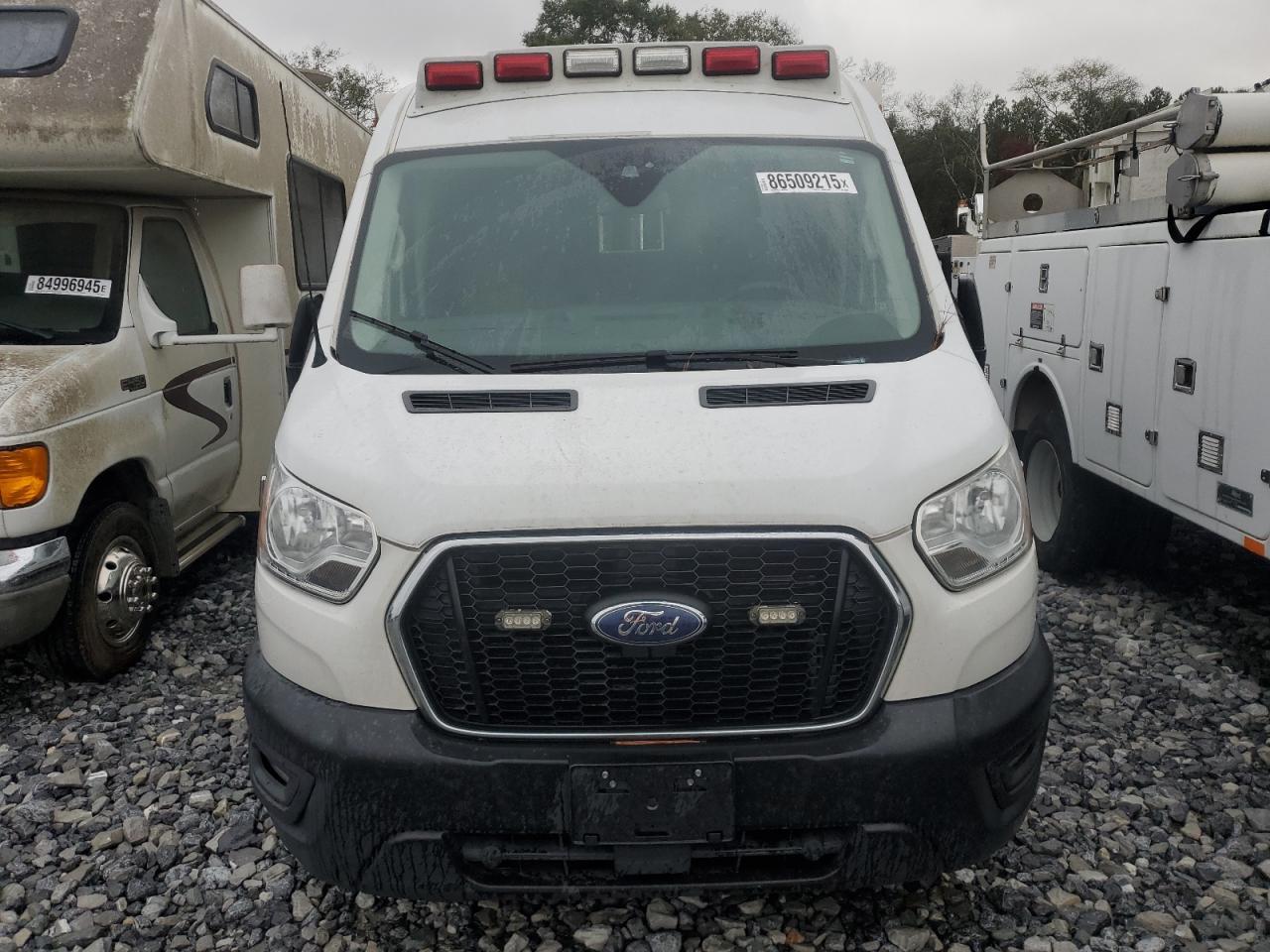 2021 Ford Transit Ambulance - Фото 5