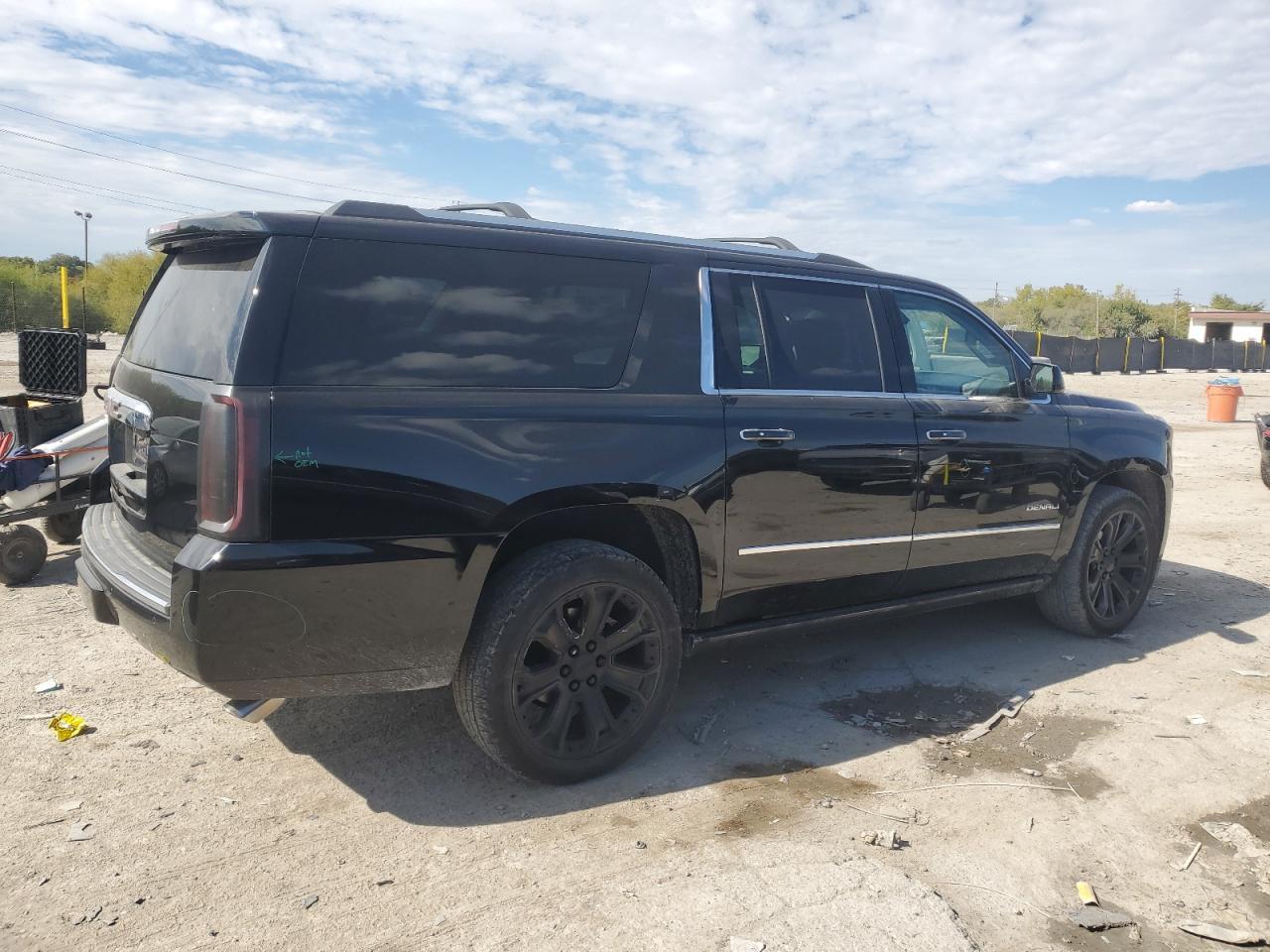 2016 GMC Yukon Xl Denali - Фото 3