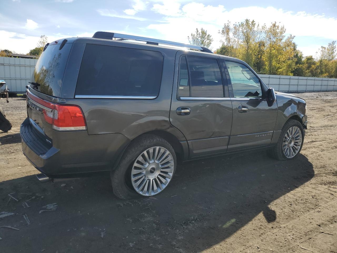 2015 Lincoln Navigator - Фото 3