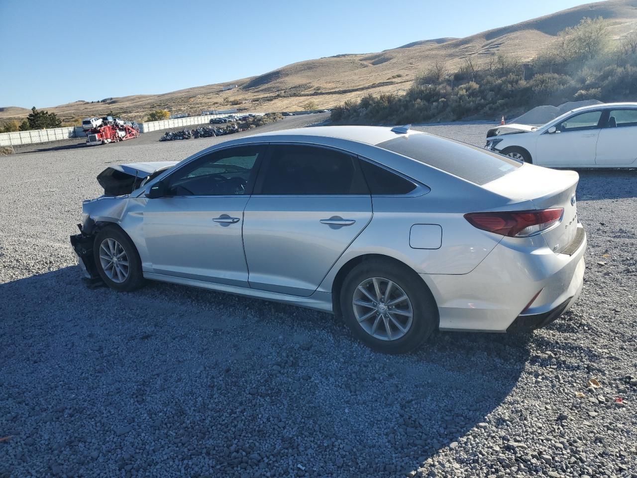 2019 Hyundai Sonata Se - Image 2