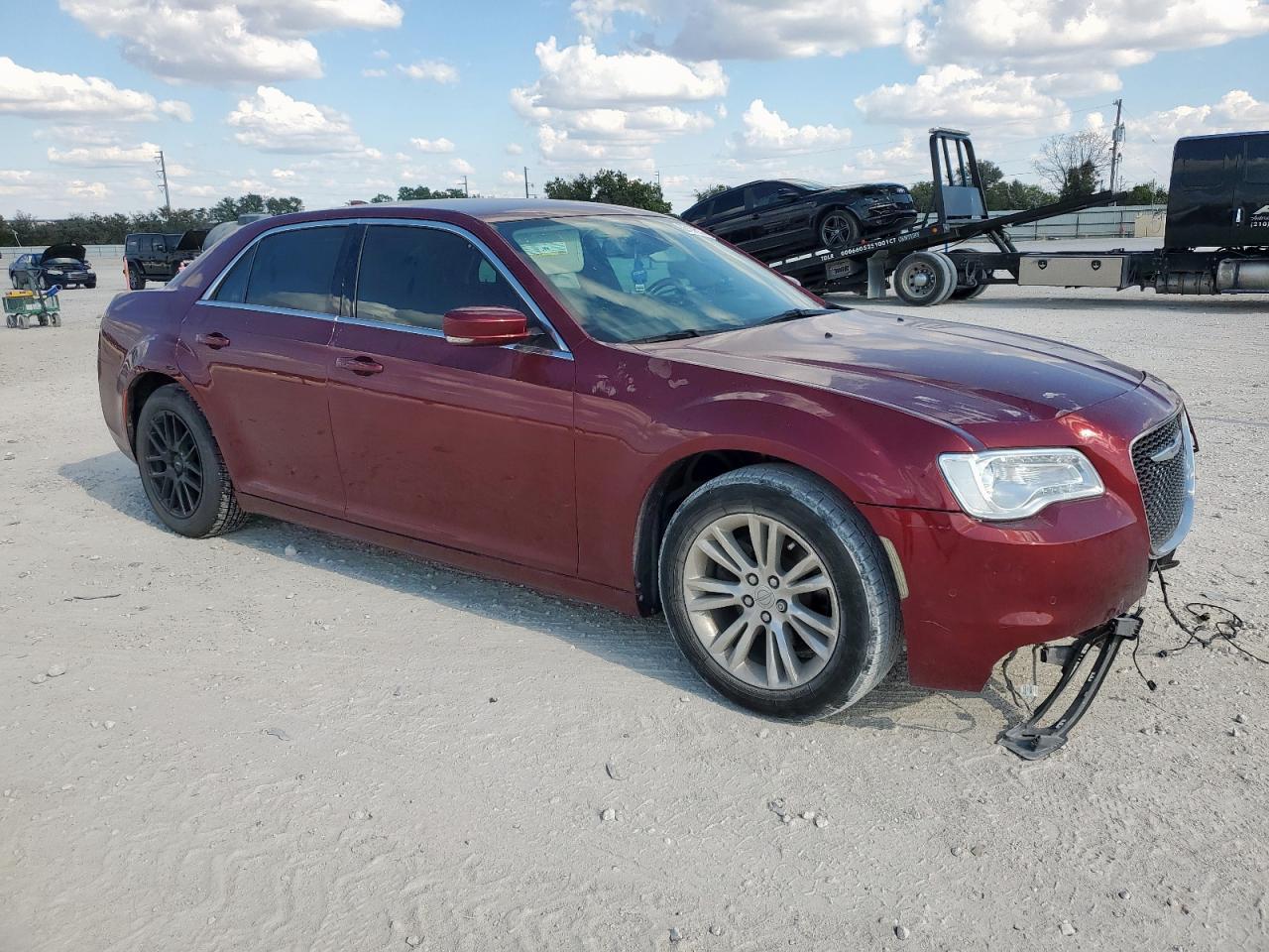 2021 Chrysler 300 Touring - Image 4