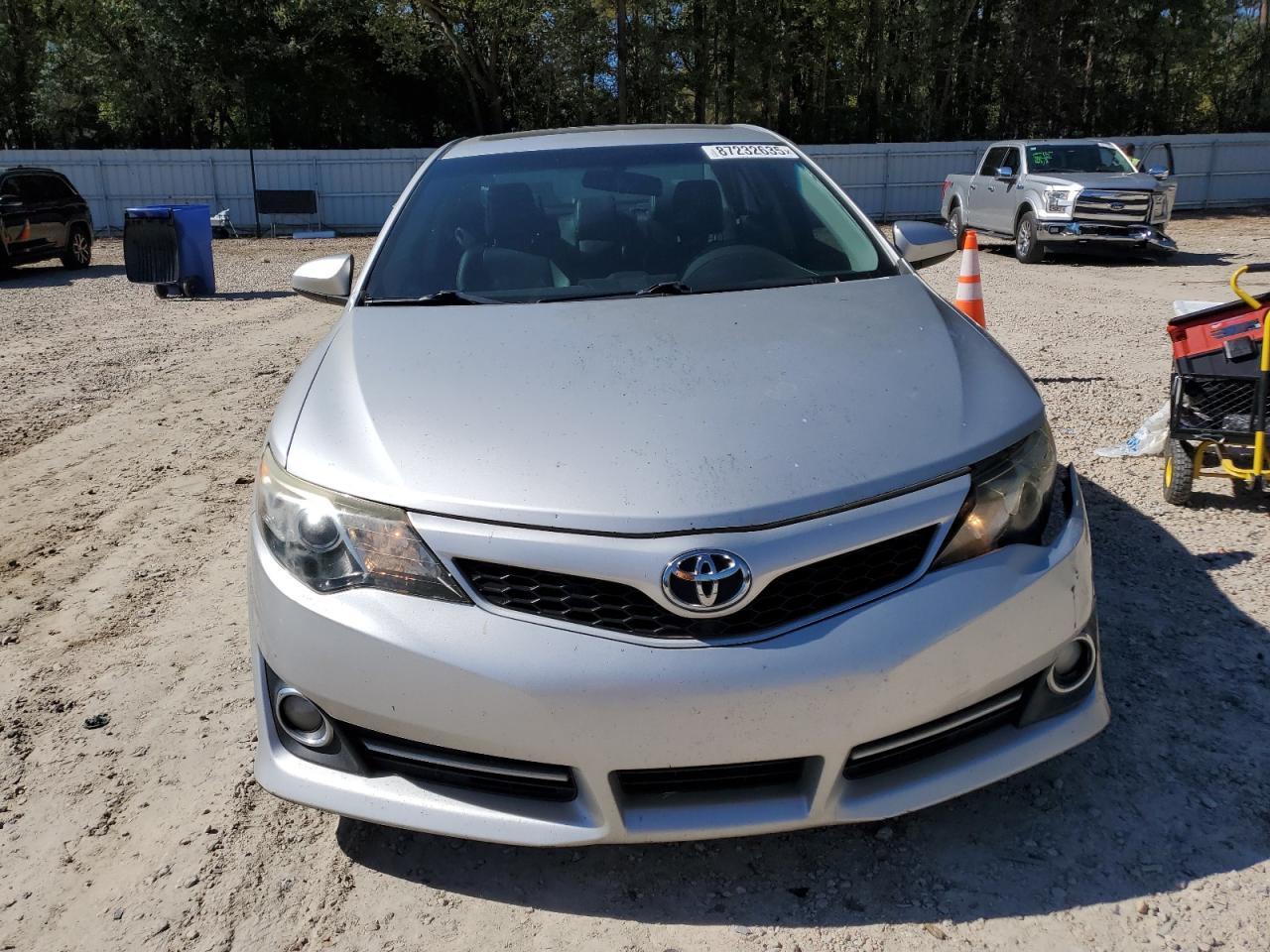 2014 Toyota Camry L - Фото 5