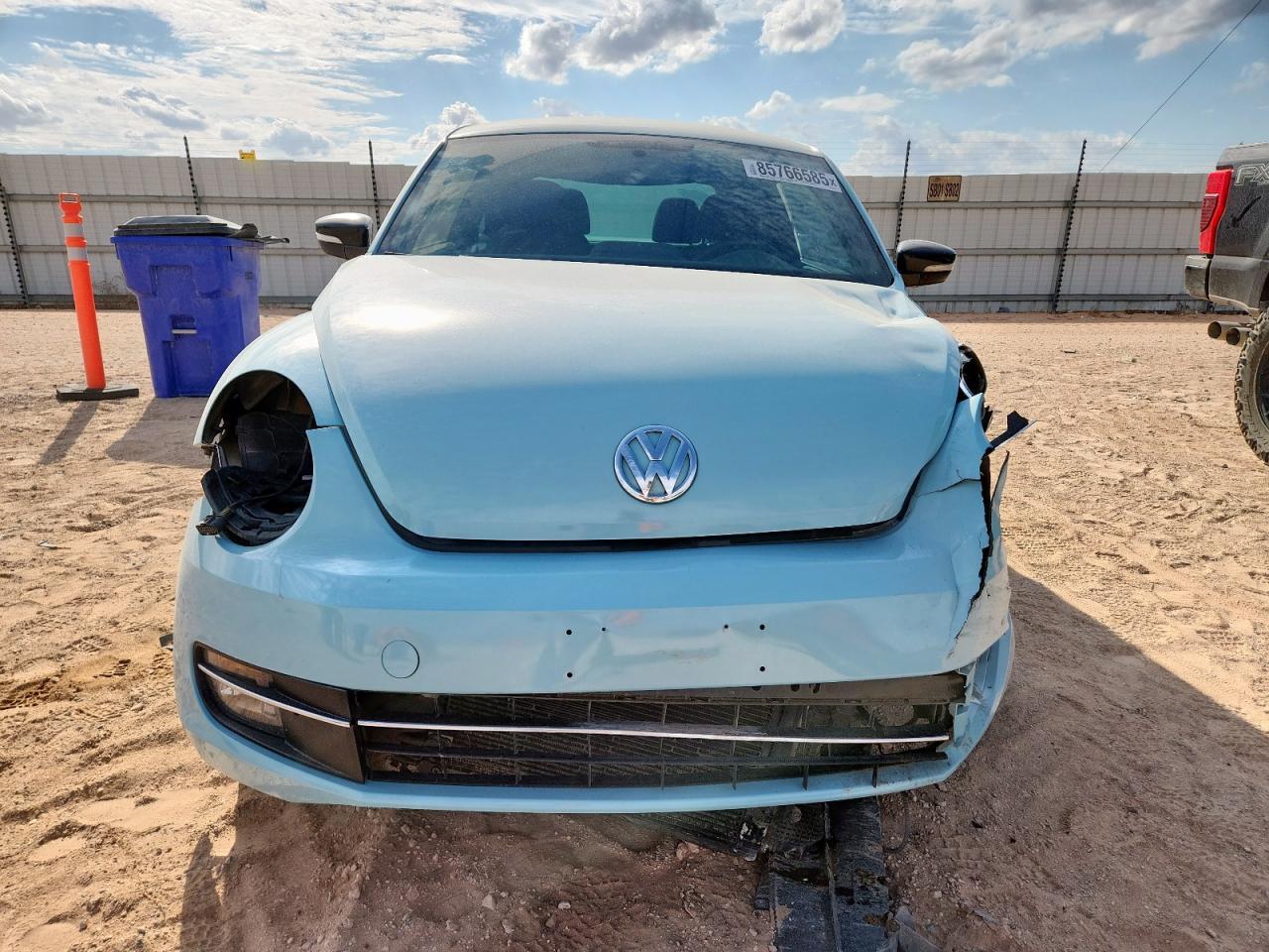 2013 Volkswagen Beetle Turbo - Фото 5
