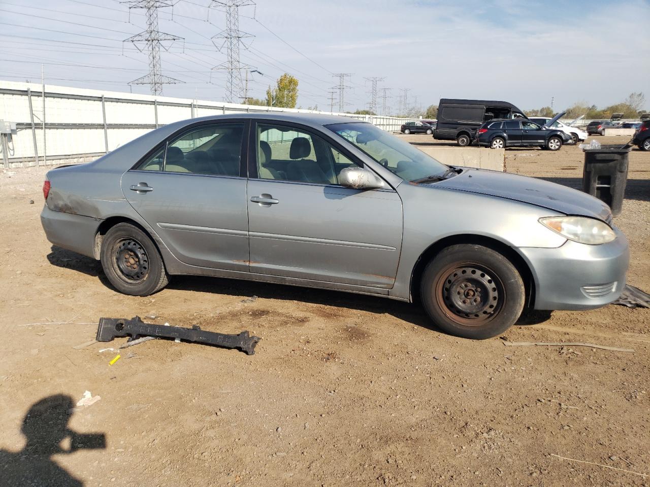 2005 Toyota Camry Le - Image 4