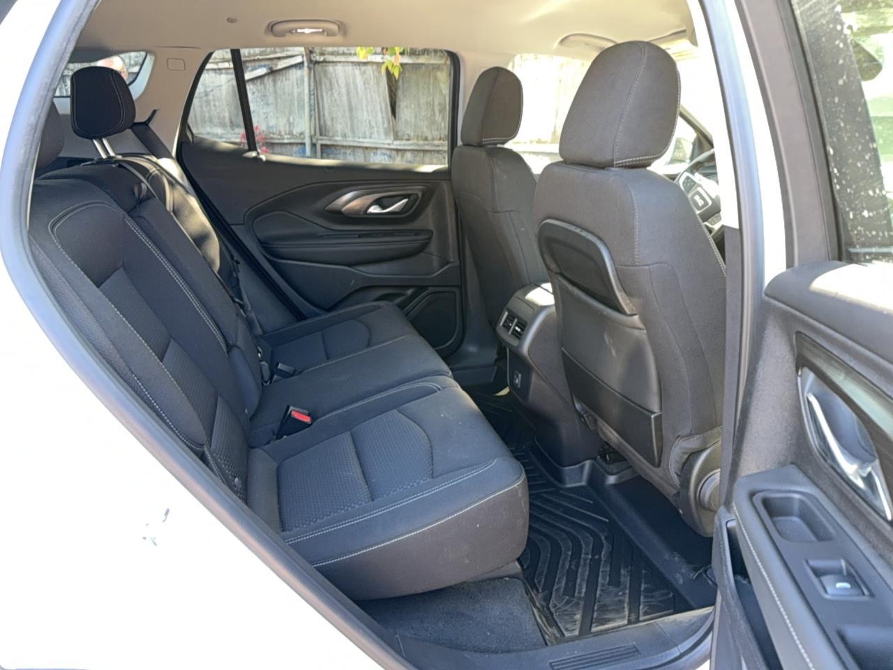 2024 GMC Terrain Sle - Image 6
