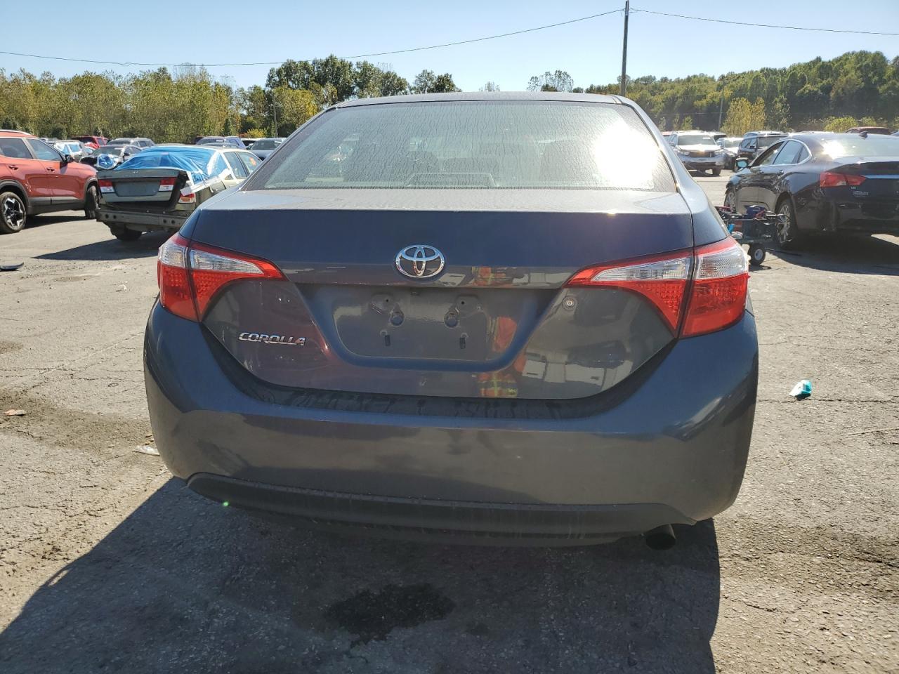 2015 Toyota Corolla L - Фото 6