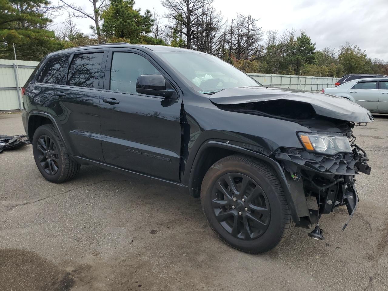 2019 Jeep Grand Cherokee Laredo - Фото 4