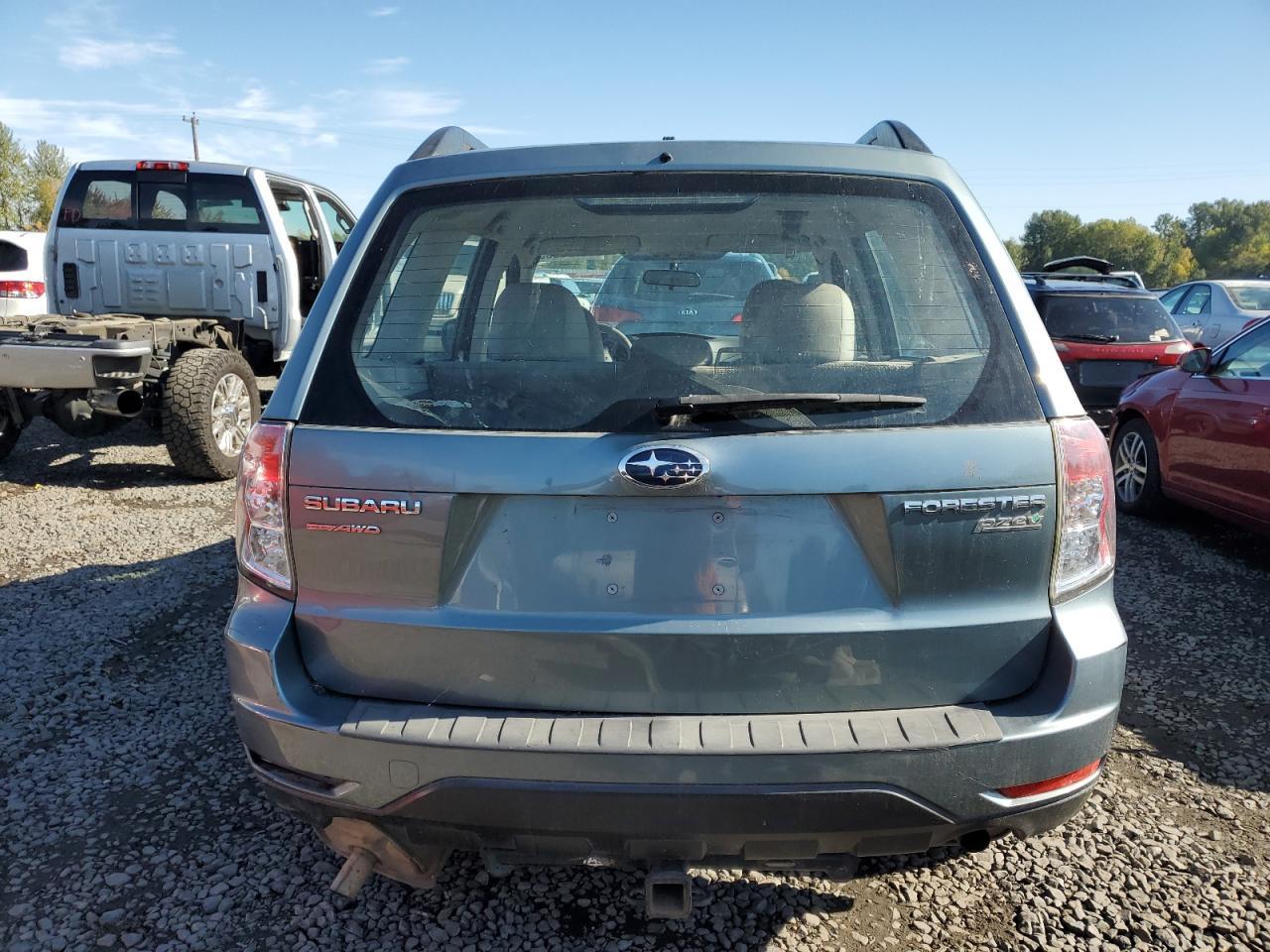 2011 Subaru Forester 2.5X - Фото 6