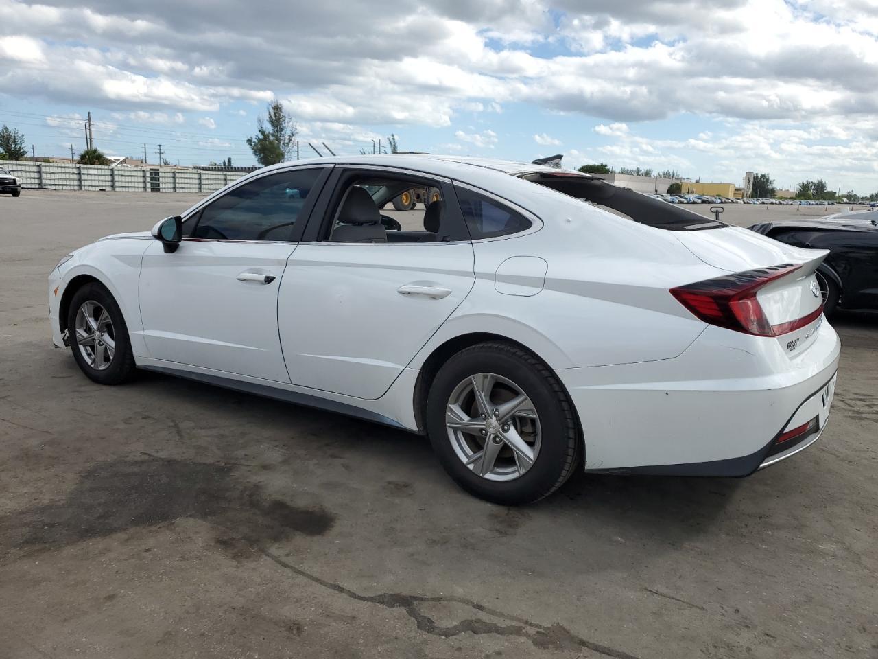 2020 Hyundai Sonata Se - Фото 2