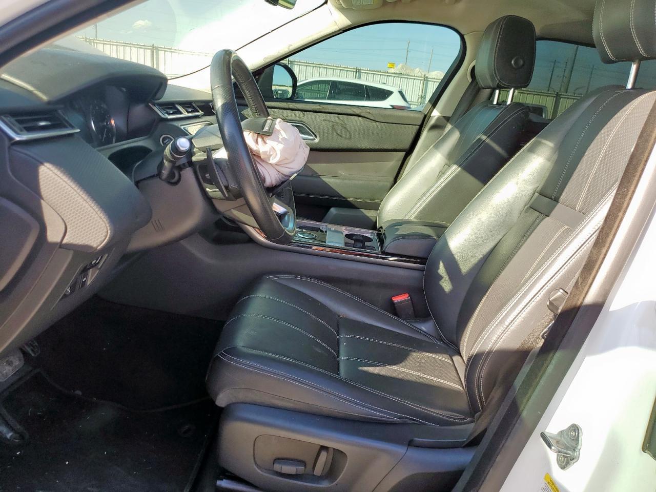 2019 Land Rover Range Rover Velar S - Image 7
