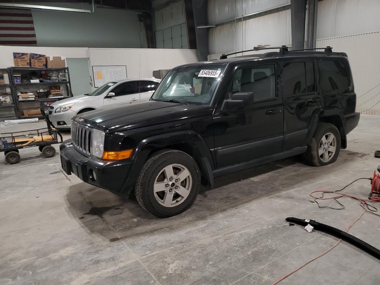 2008 Jeep Commander Sport