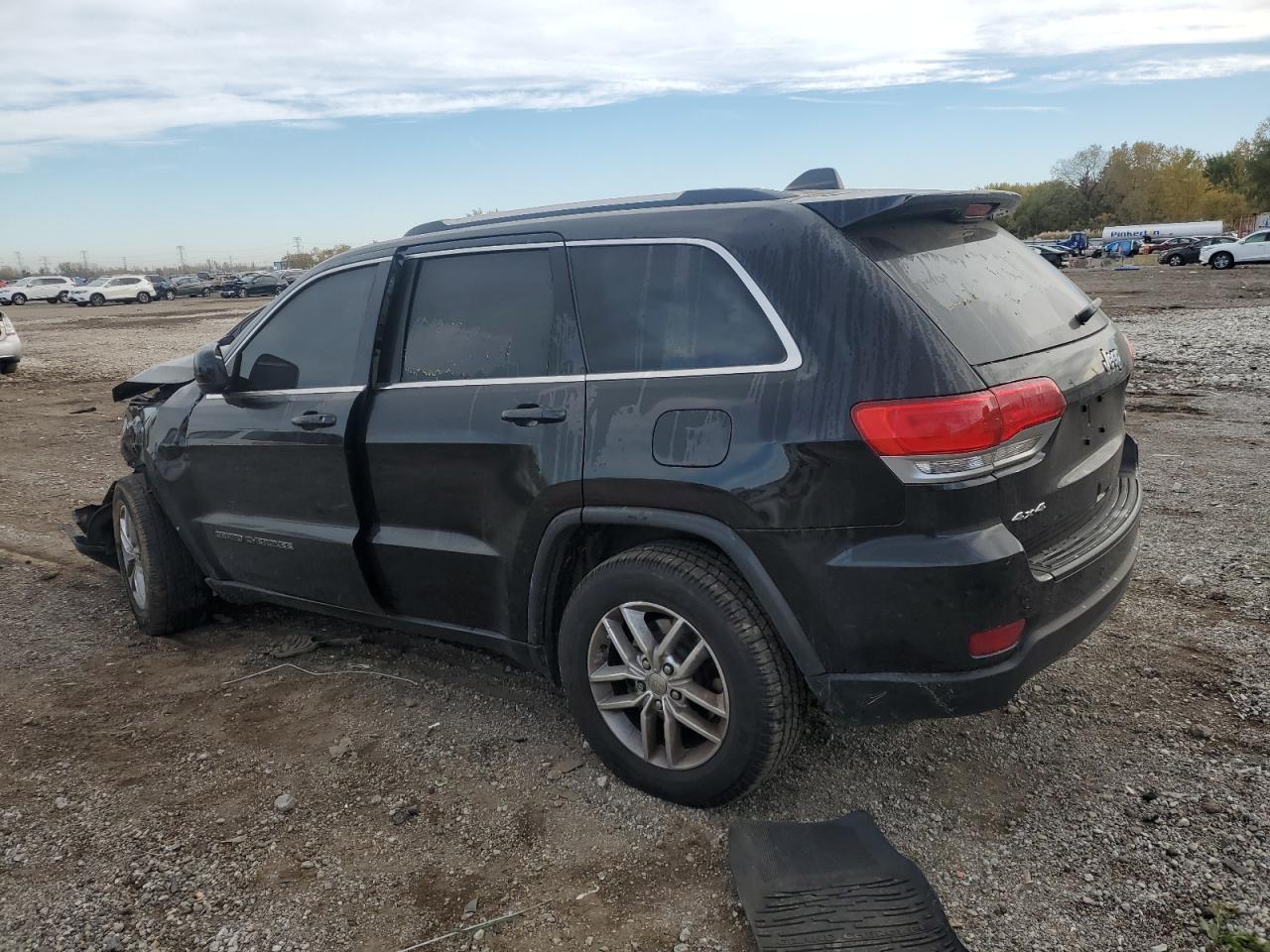 2017 Jeep Grand Cherokee Laredo - Фото 2
