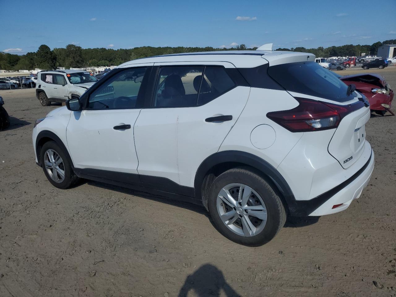2021 Nissan Kicks S - Image 2