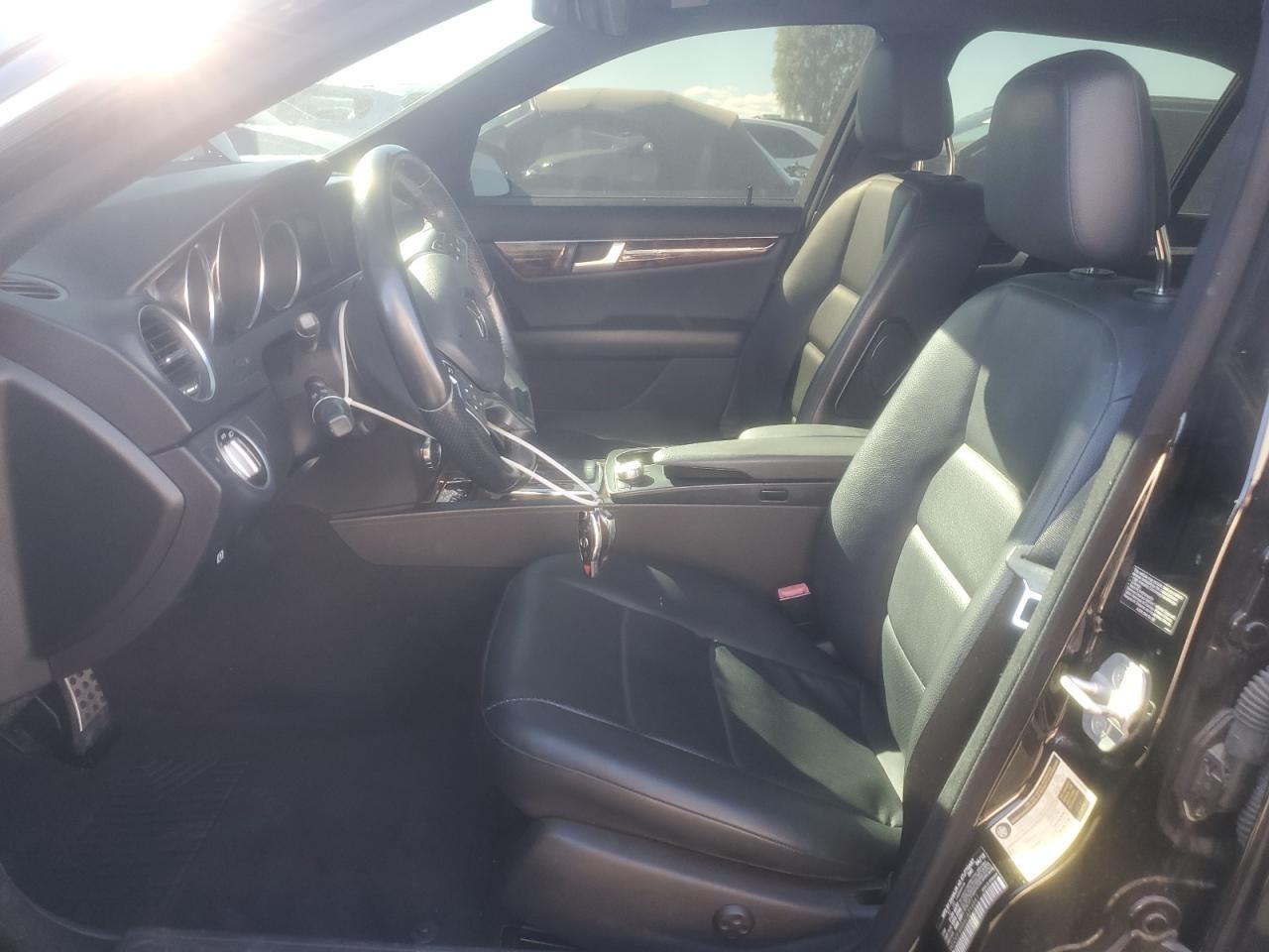 2012 Mercedes-Benz C 300 4Matic - Image 7