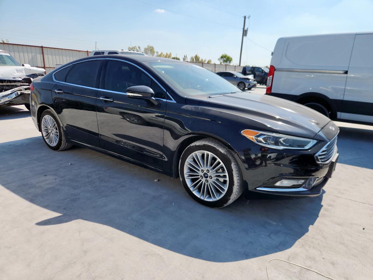 2017 Ford Fusion Titanium Hev - Фото 4