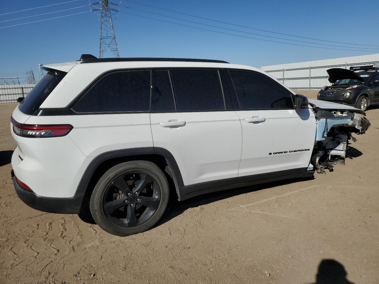 2023 Jeep Grand Cherokee Limited - Image 3