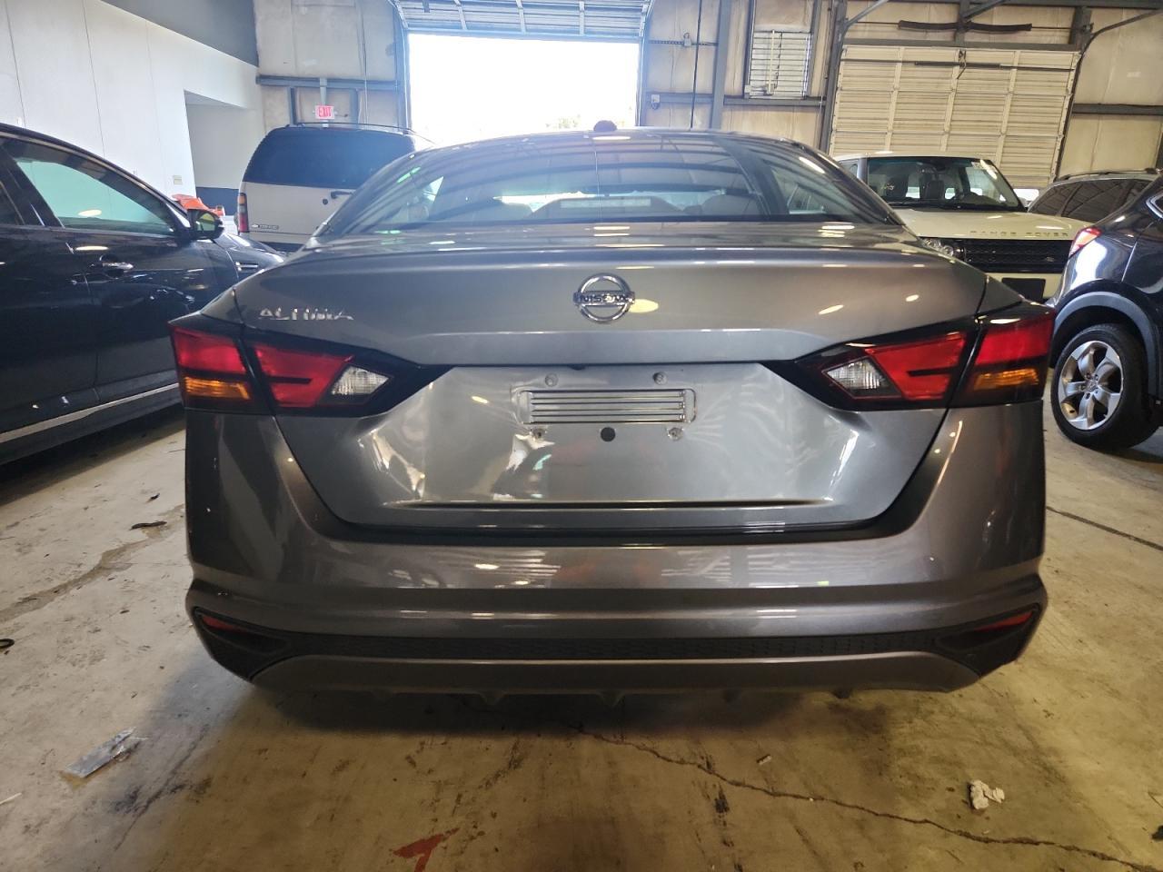 2020 Nissan Altima 2.5 S - Image 6