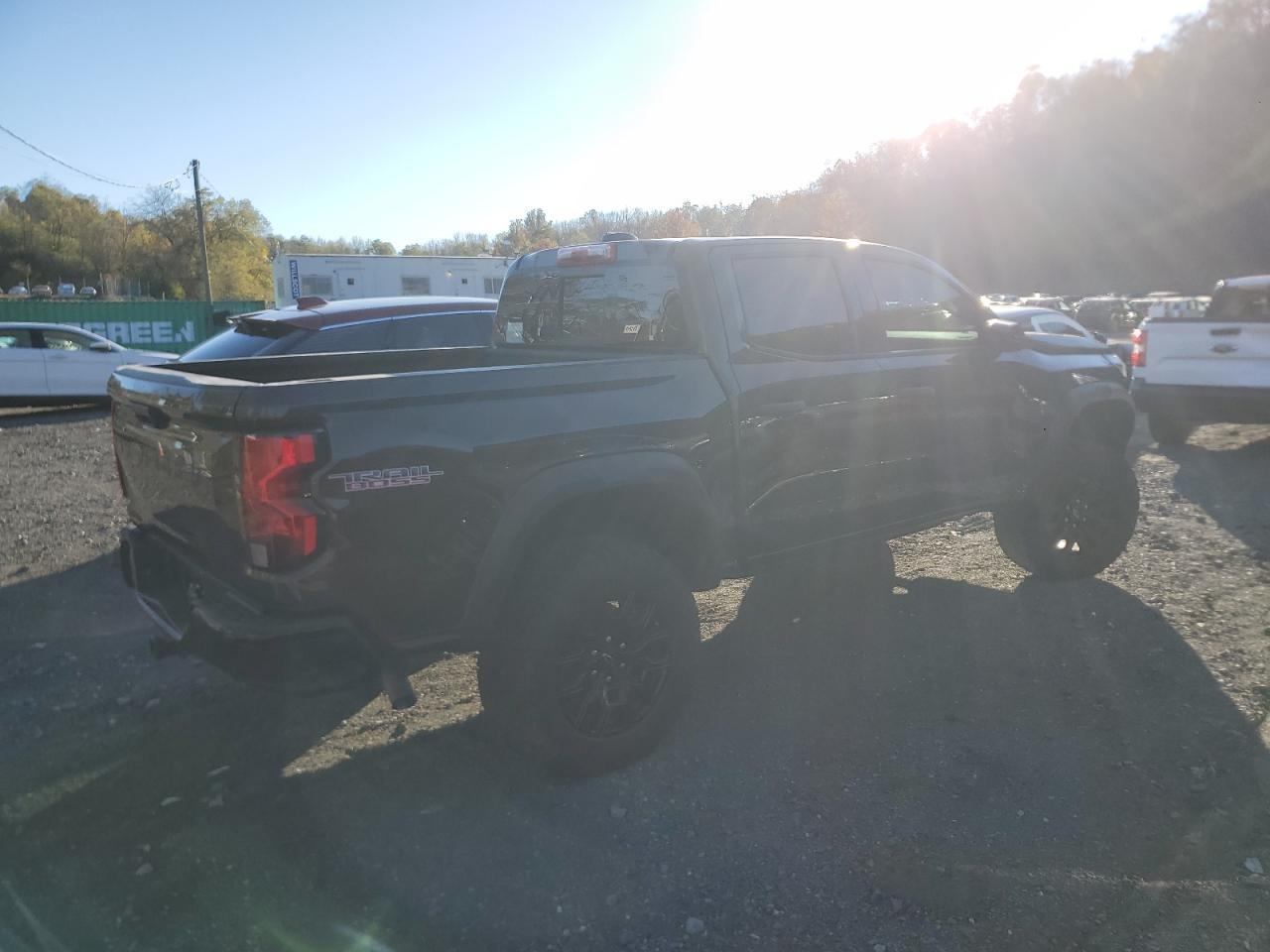 2023 Chevrolet Colorado Trail Boss - Image 3