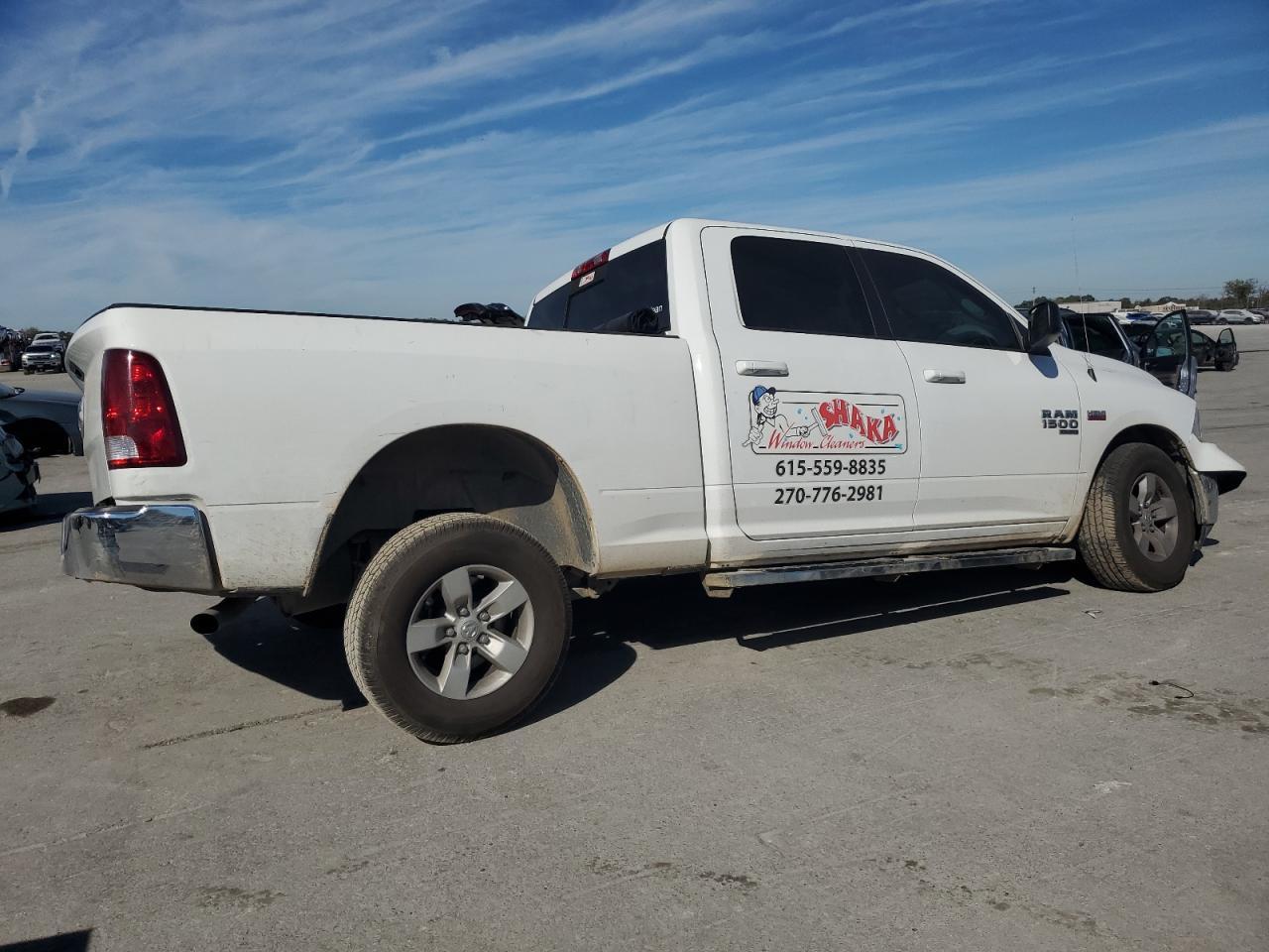 2019 Ram 1500 Classic Slt - Image 3