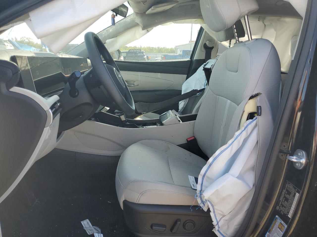 2025 Hyundai Tucson Sel - Image 7