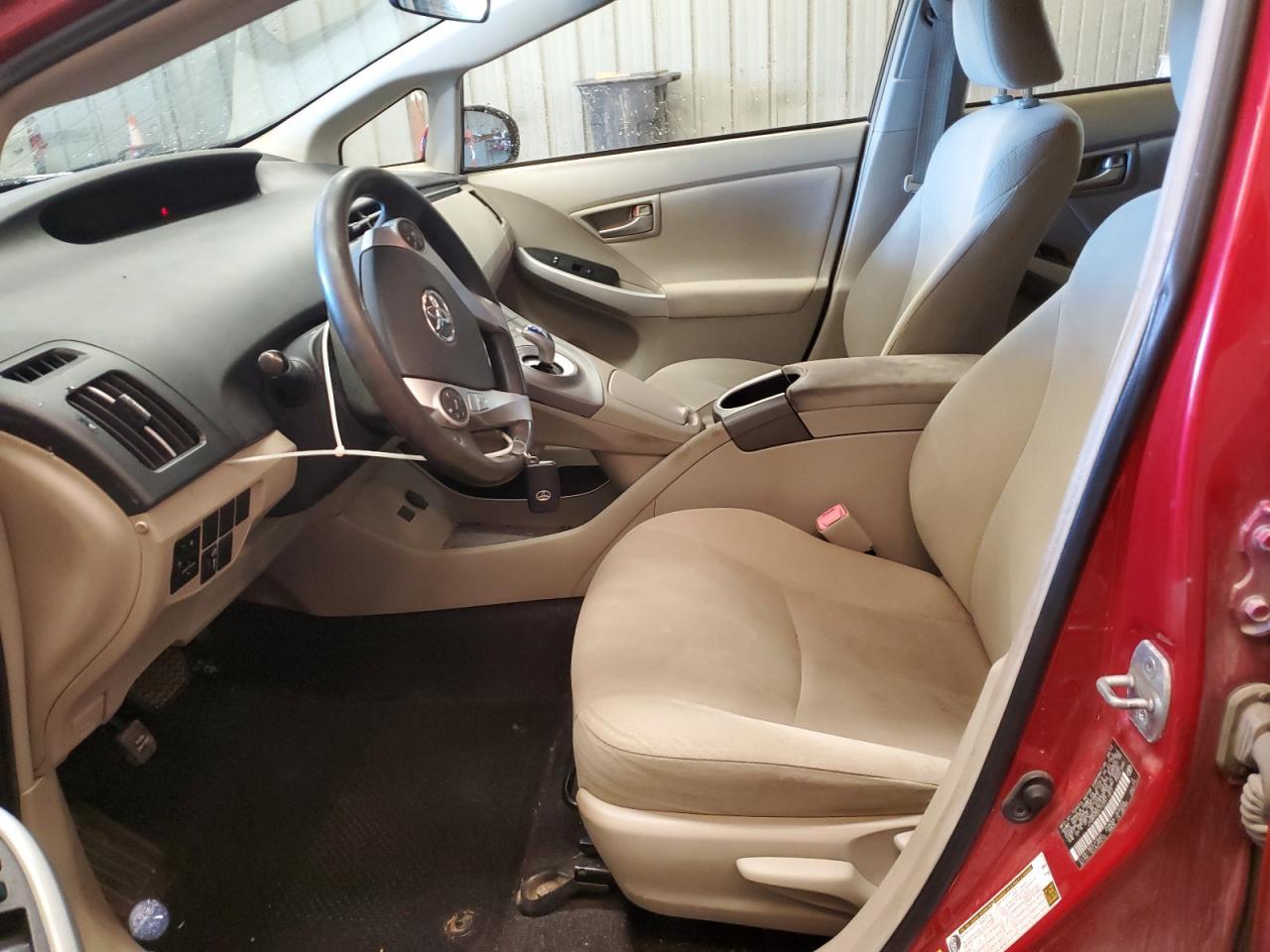 2012 Toyota Prius Two - Фото 7