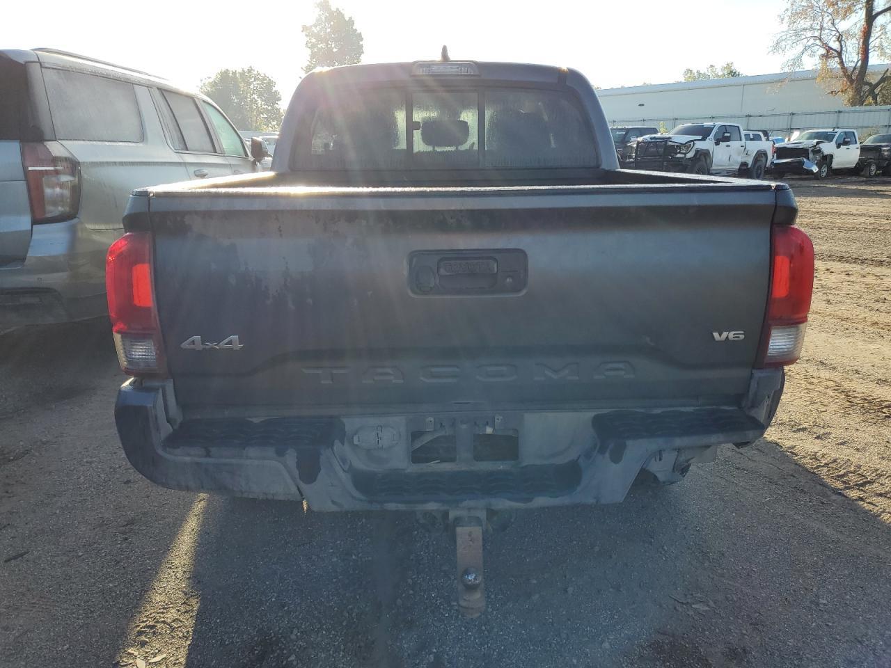2021 Toyota Tacoma Double Cab - Image 6