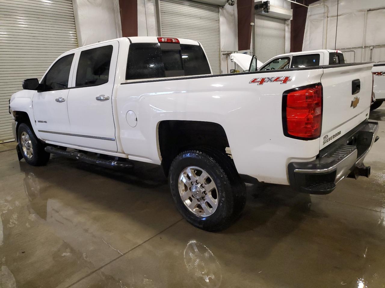 2015 Chevrolet Silverado K2500 Heavy Duty Ltz - Image 2