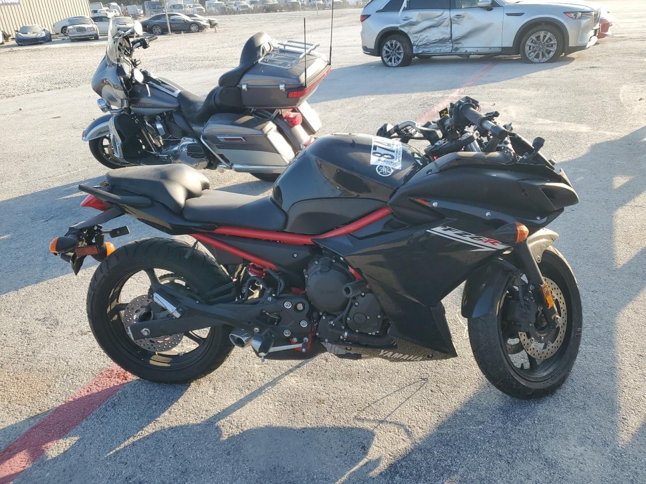 2016 Yama Fz6