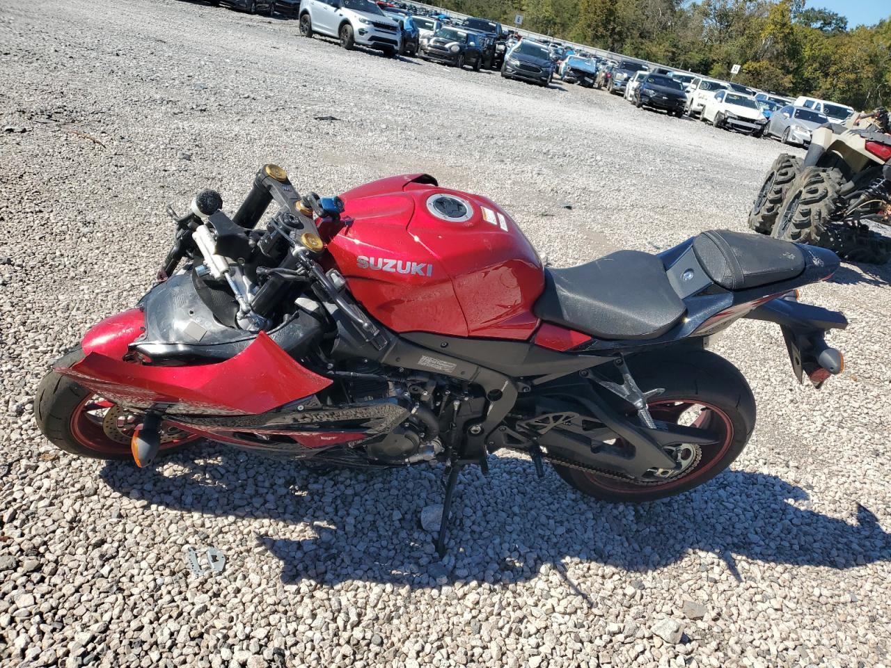 2025 Suzuki Gsx-R1000 - Image 3